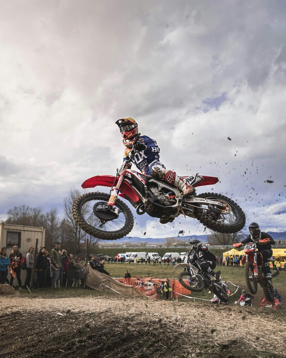 Race photo 3